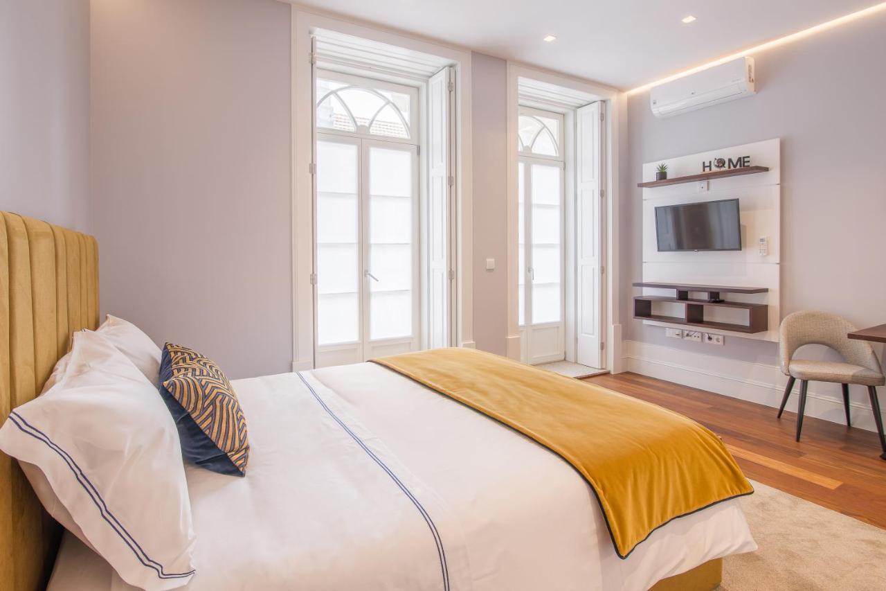 Apartment Almada 180